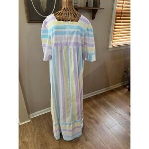 Vintage Duster Housecoat Housedress Loungewear